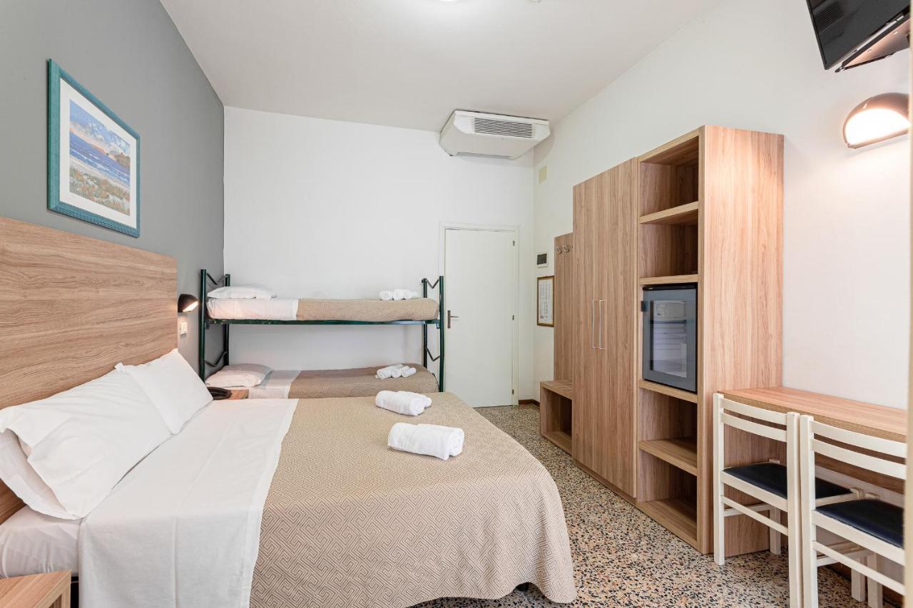 Admiral Hotel 3*