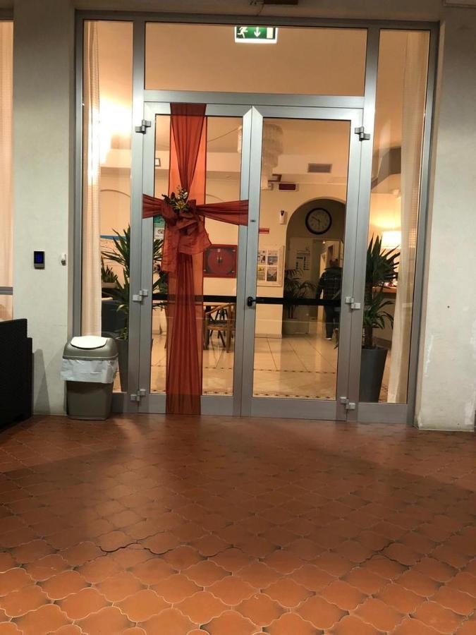 Admiral Hotel 3*